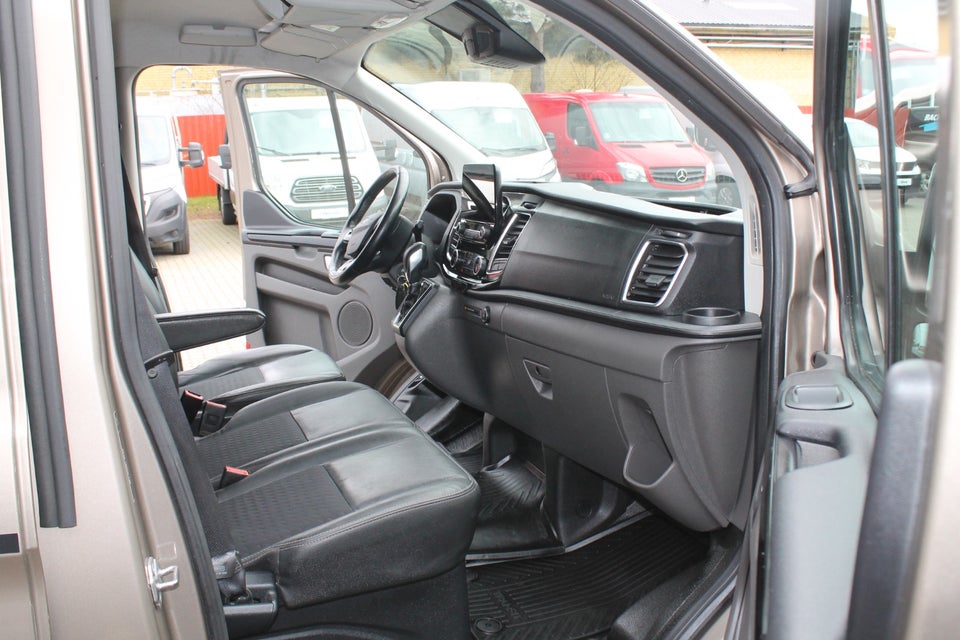 Ford Transit Custom 320 L2 2,0 TDCi 185 Sport aut.