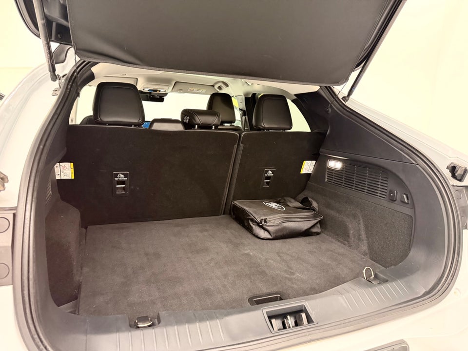 Ford Mustang Mach-E 68 Standard Range 5d