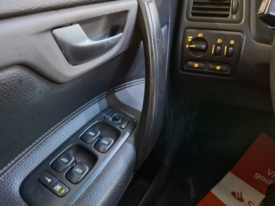 Volvo V70 2,4 140 Classic 5d