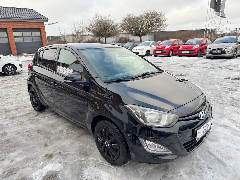 Hyundai i20 1,25 Classic XTR+ 5d