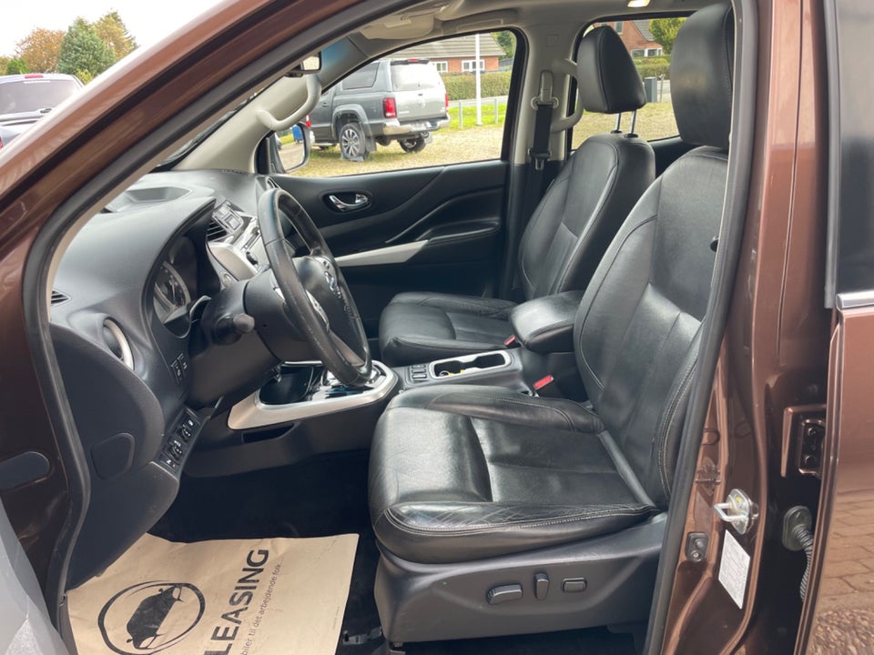 Nissan Navara 2,3 dCi 190 Db.Kab Tekna aut. 4d