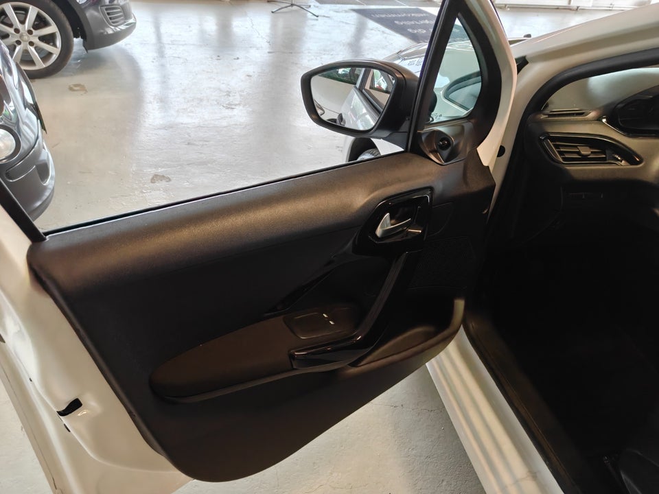Peugeot 208 1,0 VTi Access Air 3d