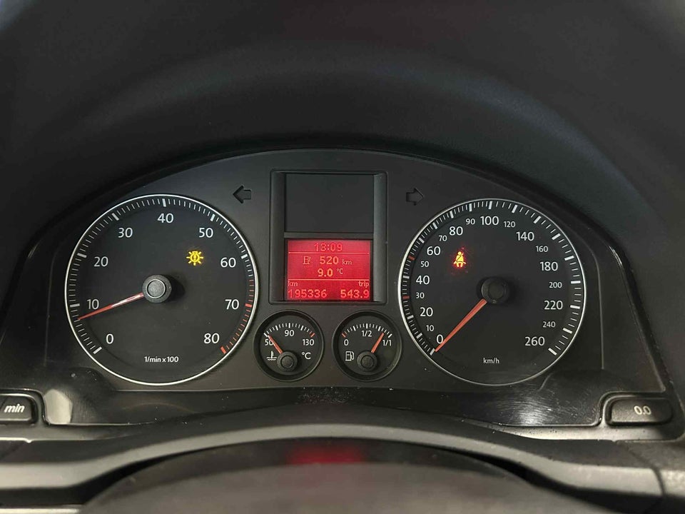 VW Golf V 1,6 Trendline Variant 5d