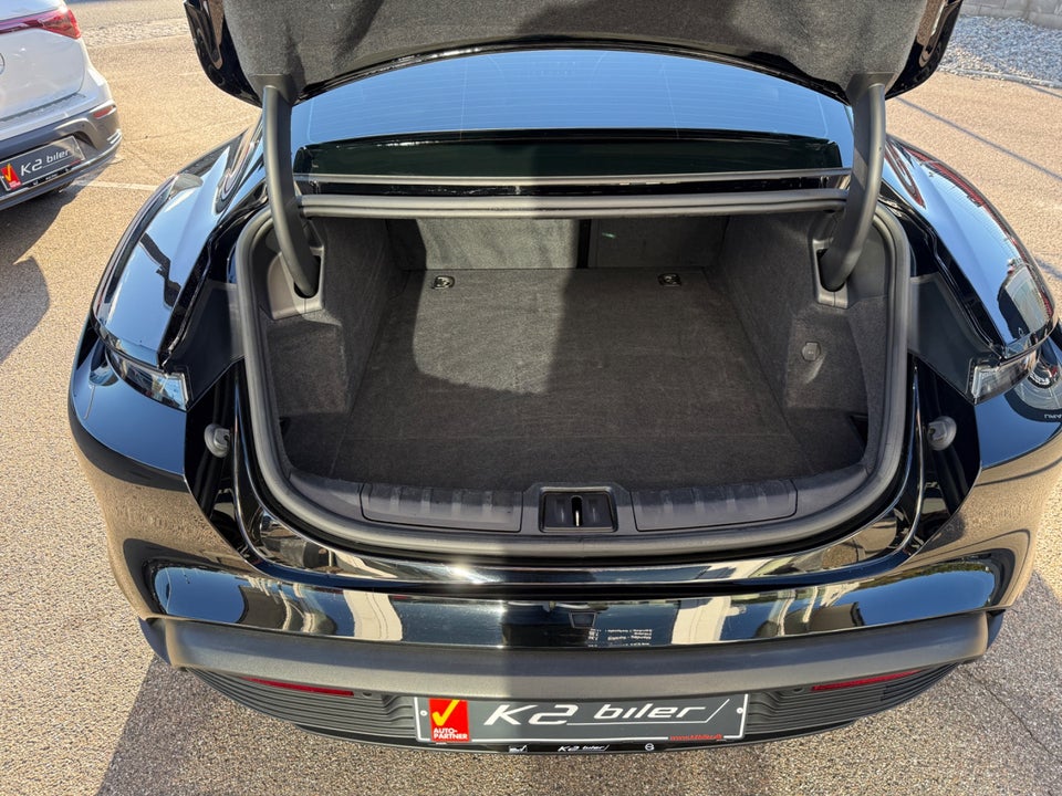 Porsche Taycan Performance+ 4d