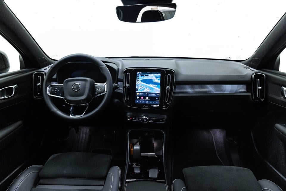 Volvo XC40 ReCharge Extended Range Start 5d