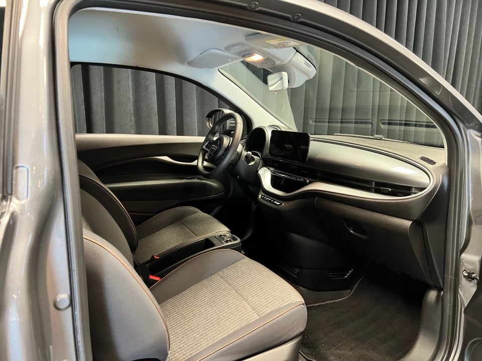 Fiat 500e 42 Icon 3d