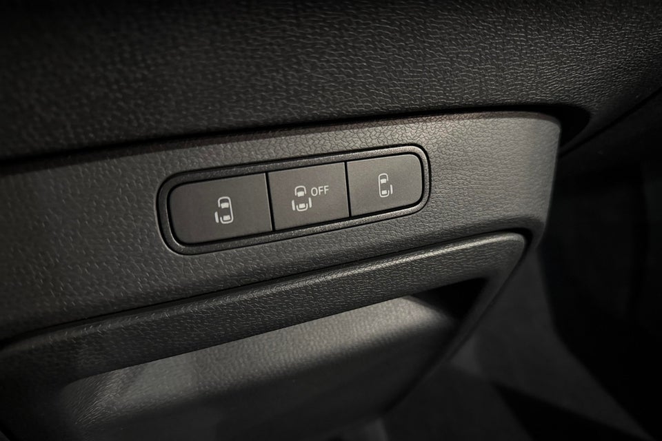 VW ID.Buzz 86 GTX 4Motion LWB Van 5d