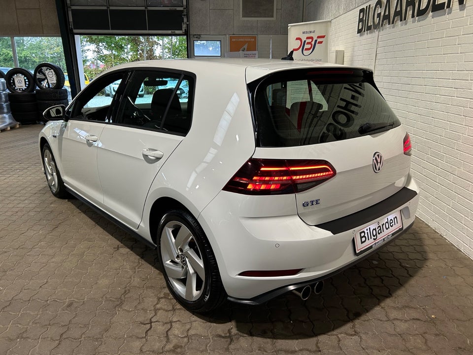 VW Golf VII 1,4 GTE DSG 5d
