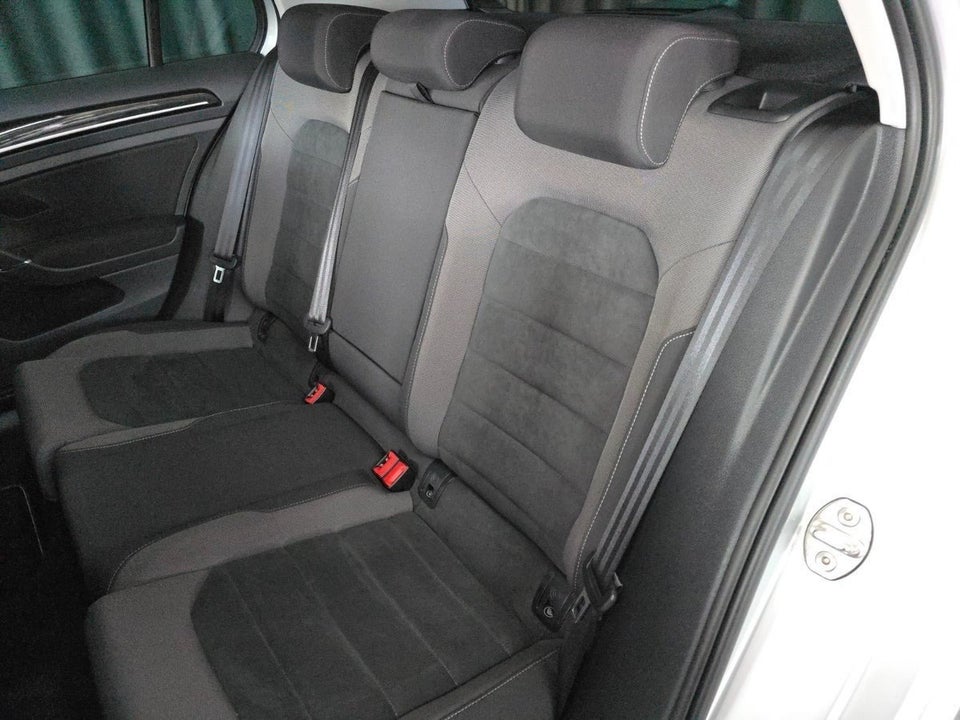 VW Golf VII 1,5 TSi 150 Highline DSG 5d