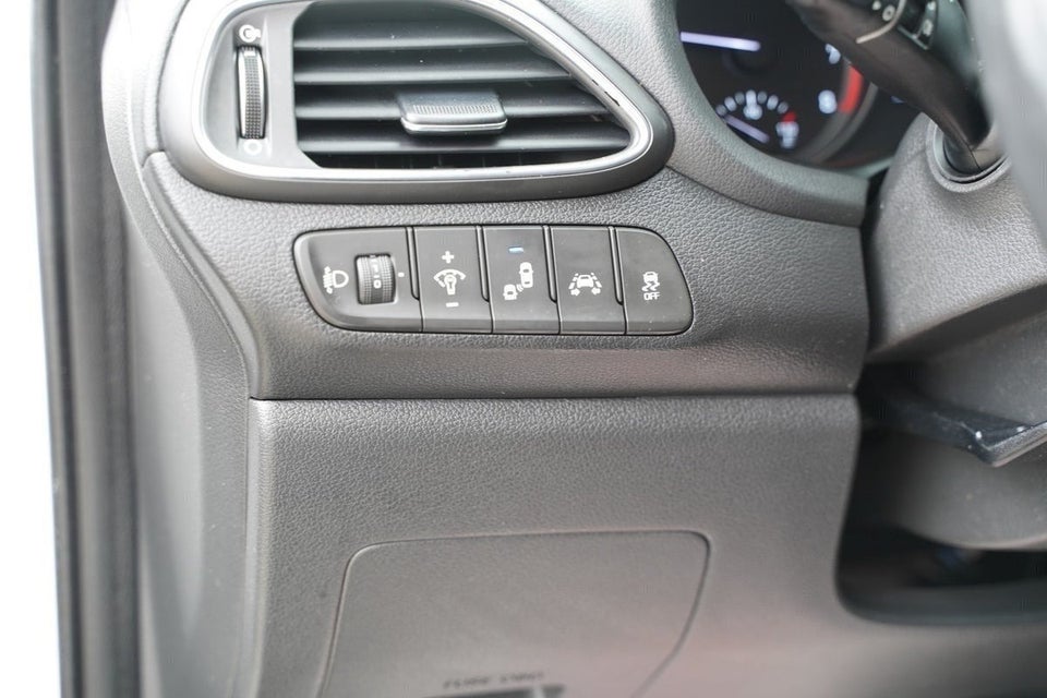 Hyundai i30 1,0 T-GDi Premium 5d