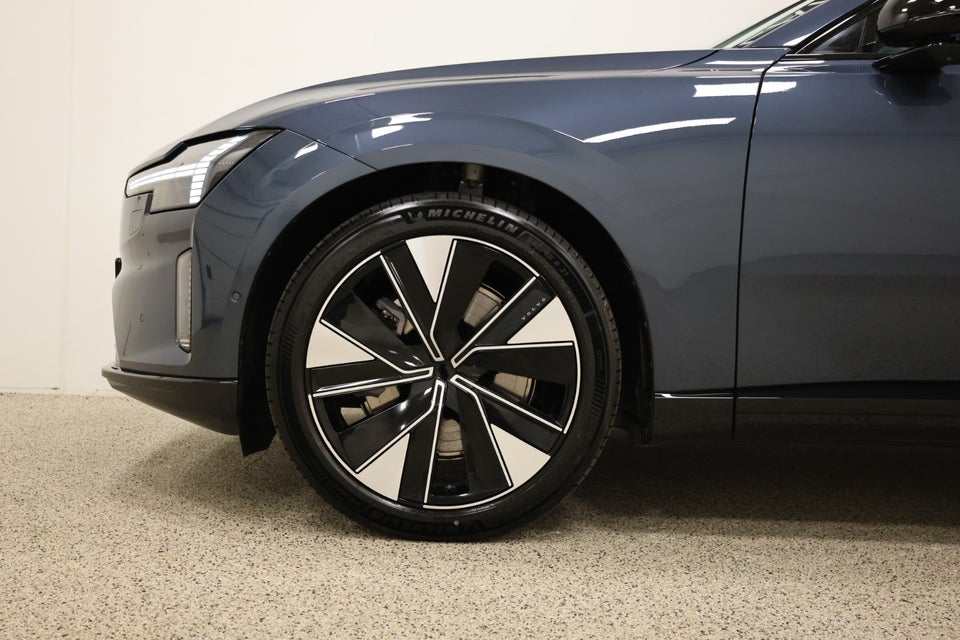 Volvo ES90 Extended Range Plus 4d