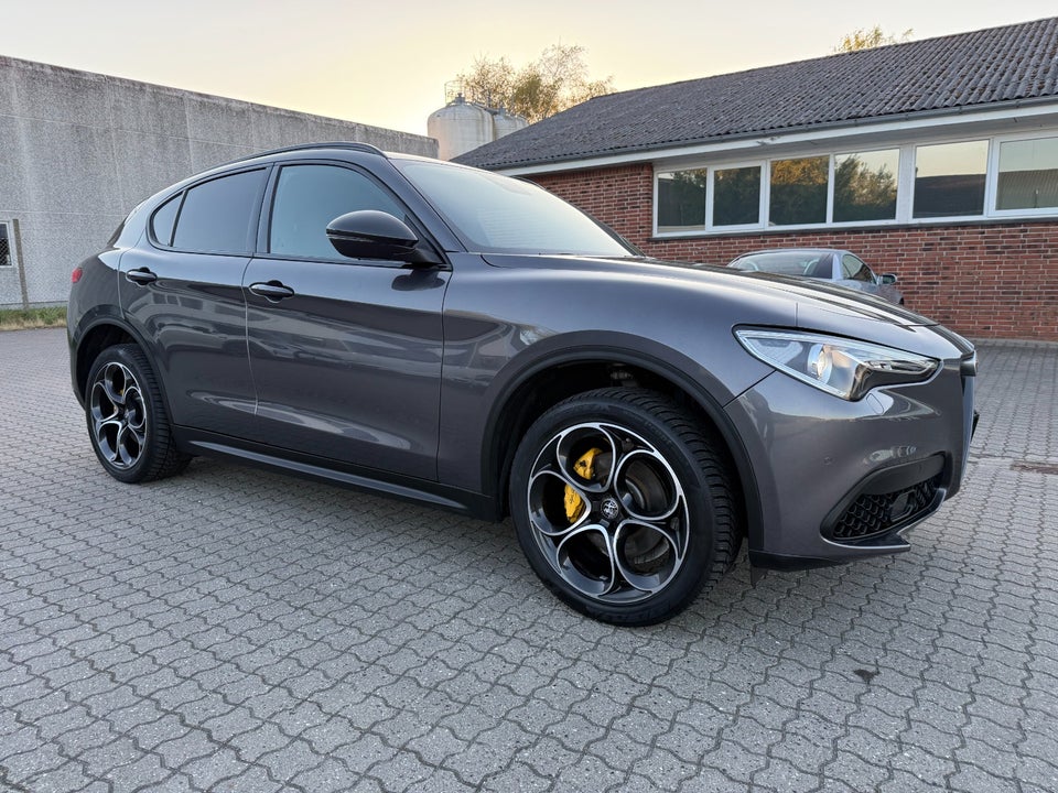 Alfa Romeo Stelvio 2,0 T 280 B-Tech aut. Q4 5d