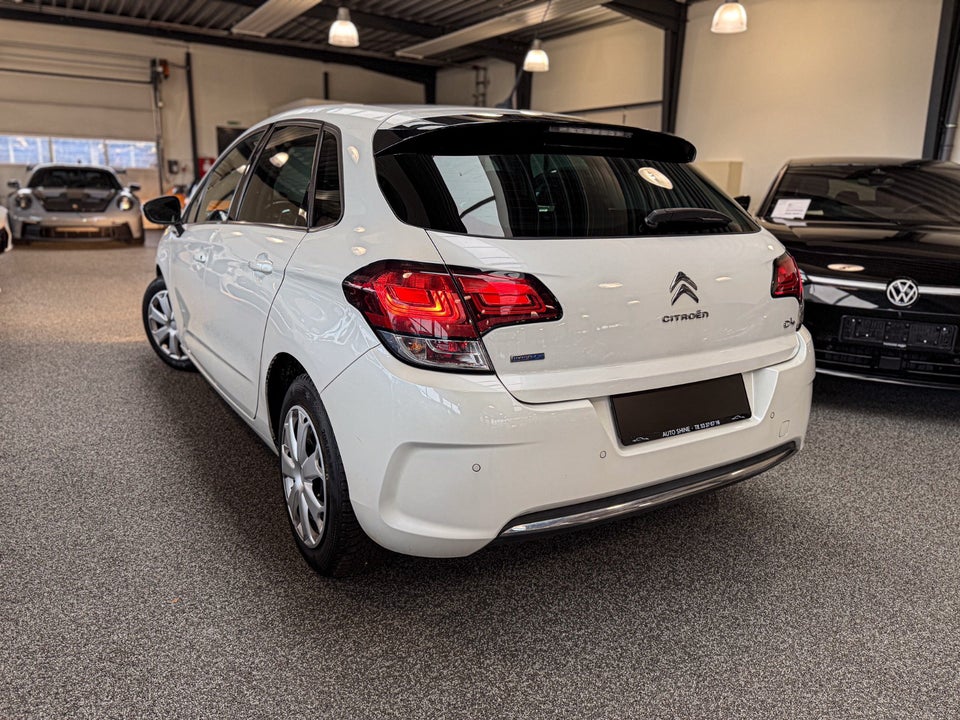 Citroën C4 1,6 BlueHDi 120 Feel EAT6 5d