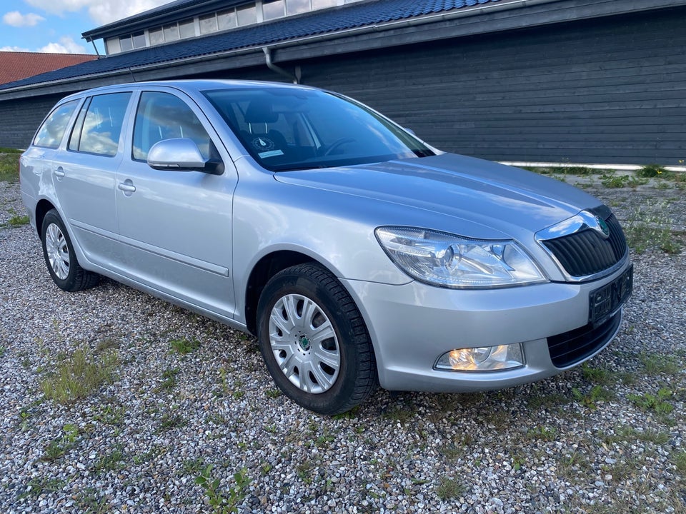 Skoda Octavia 1,4 TSi 122 Ambiente Combi 5d