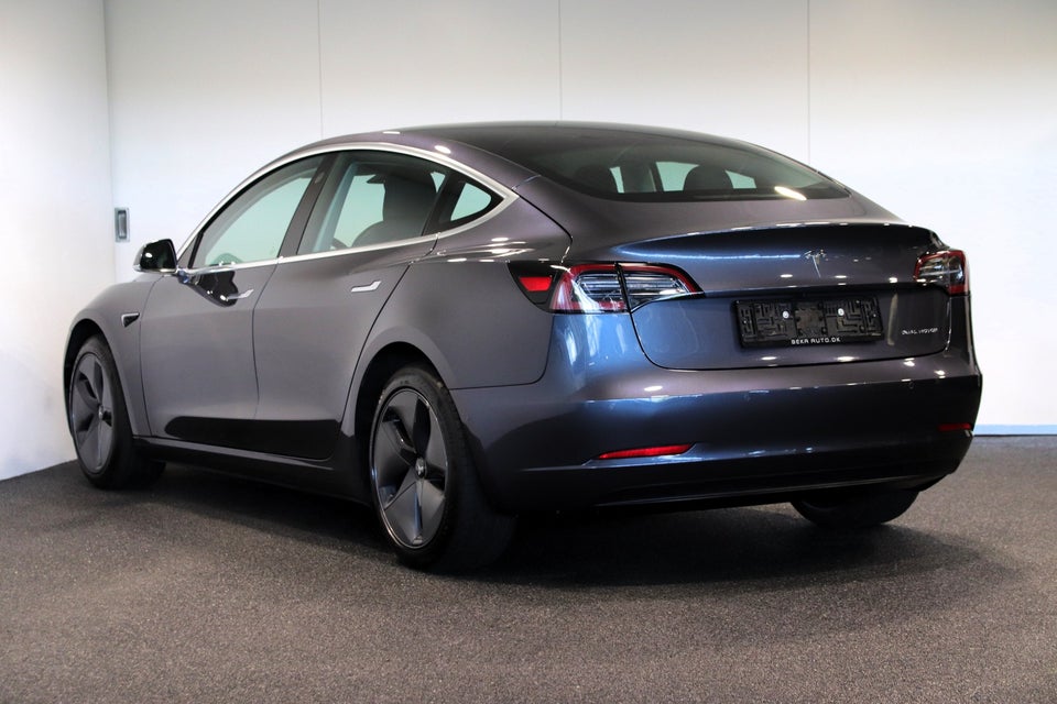 Tesla Model 3 Long Range AWD 4d