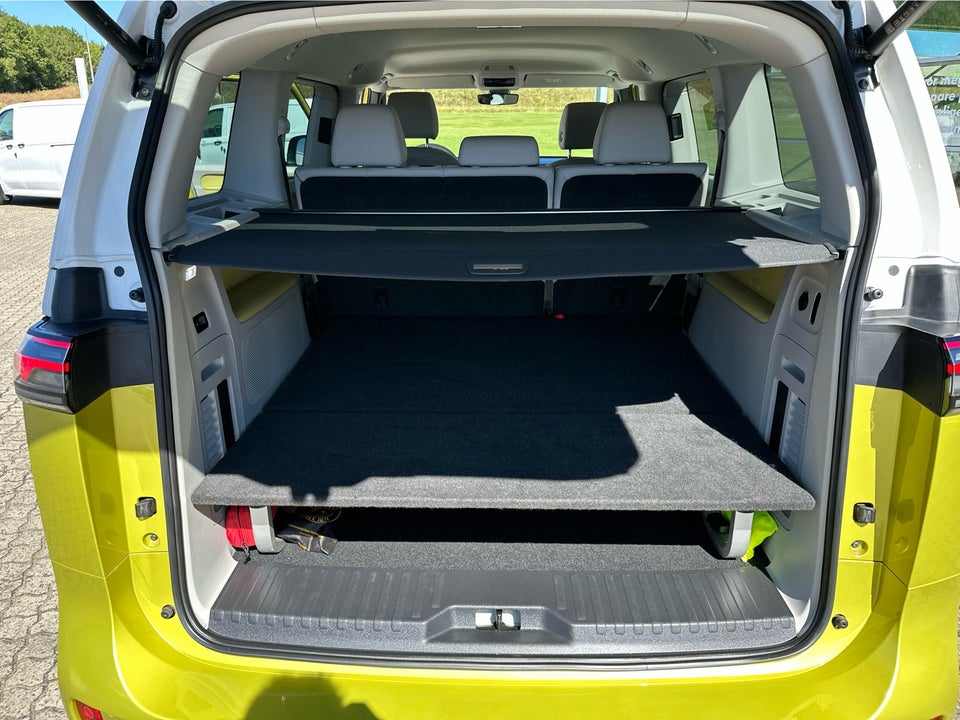 VW ID.Buzz 77 Pro SWB 5d