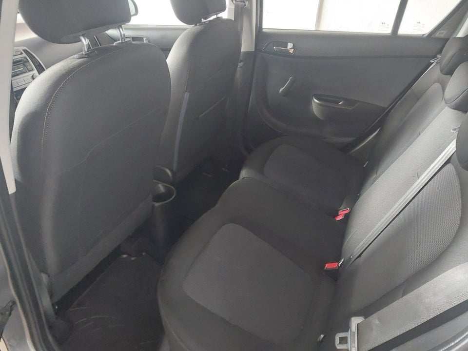 Hyundai i20 1,25 Classic 5d