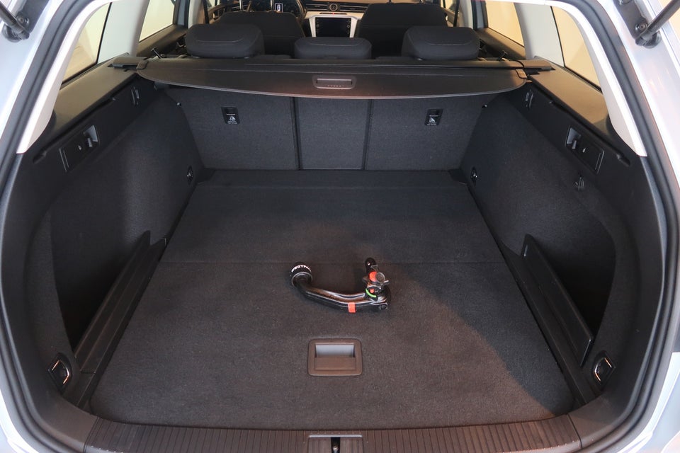 VW Passat 2,0 TDi 150 Comfortline Premium Variant DSG 5d