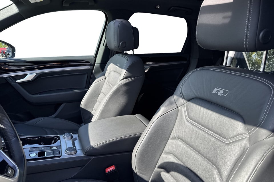 VW Touareg 3,0 TDi 286 R-line aut. 4Motion Van 5d