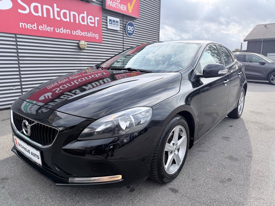 Volvo V40 2,0 D2 120 Kinetic 5d