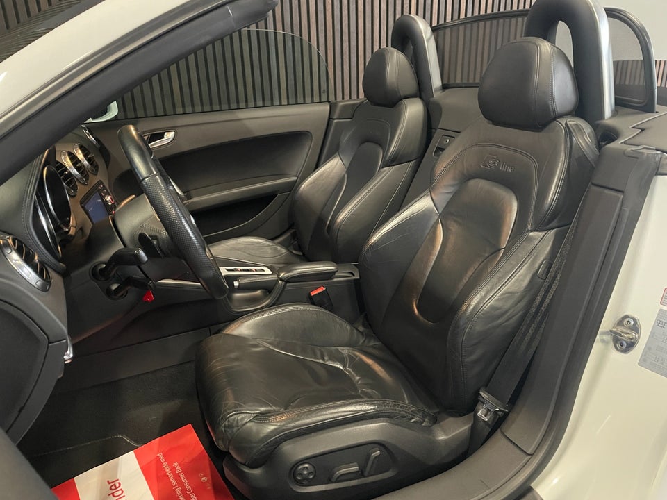 Audi TT 3,2 V6 Roadster quattro S-tr. 2d