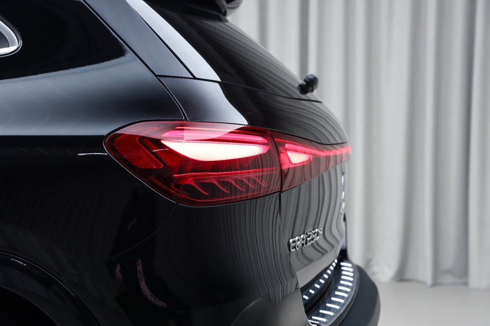 Mercedes EQA250+ AMG Advance 5d