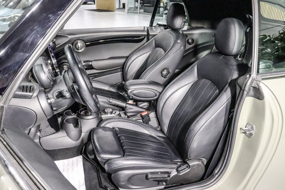 MINI Cooper S 2,0 JC Works Cabriolet aut. 2d