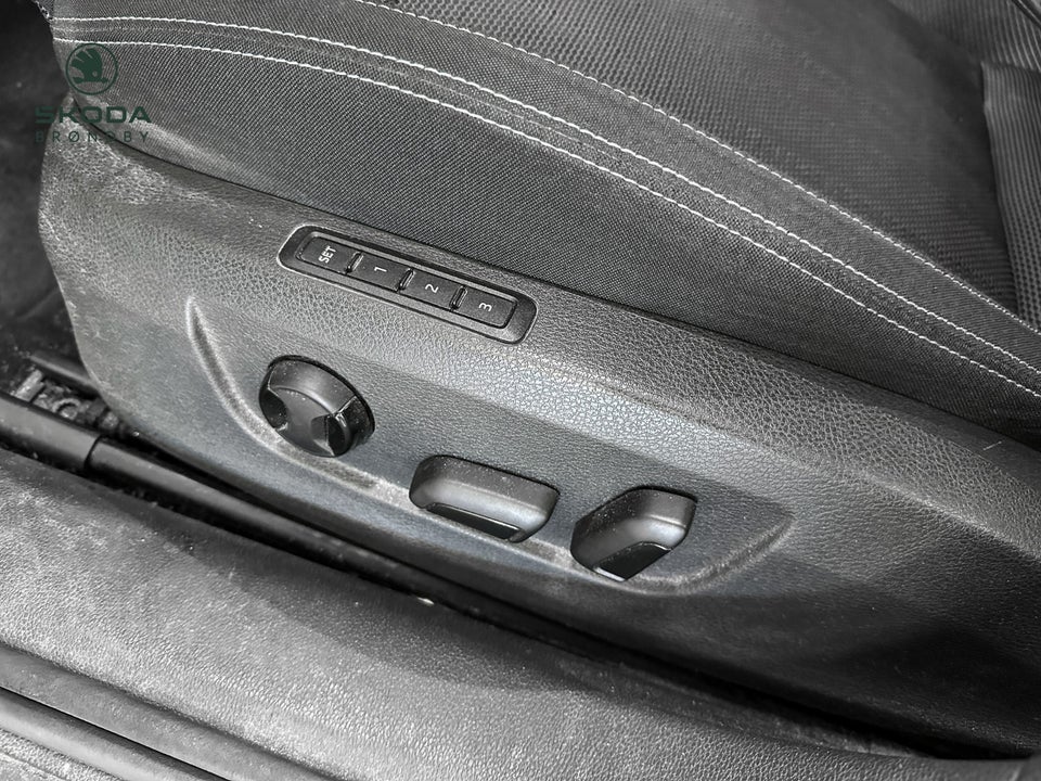 Skoda Superb 1,4 TSi iV Plus Combi DSG 5d