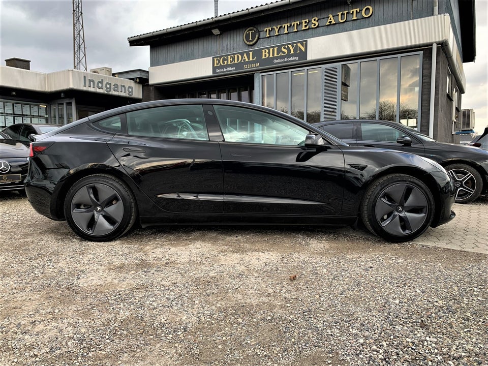 Tesla Model 3 RWD 4d