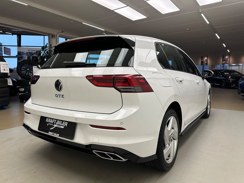 VW Golf VIII 1,4 GTE DSG 5d