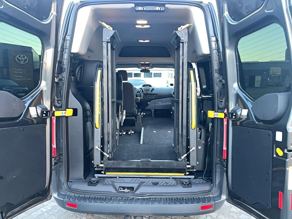 Ford Transit Custom Kombi 310L 2,0 TDCi 130 Ambiente aut.