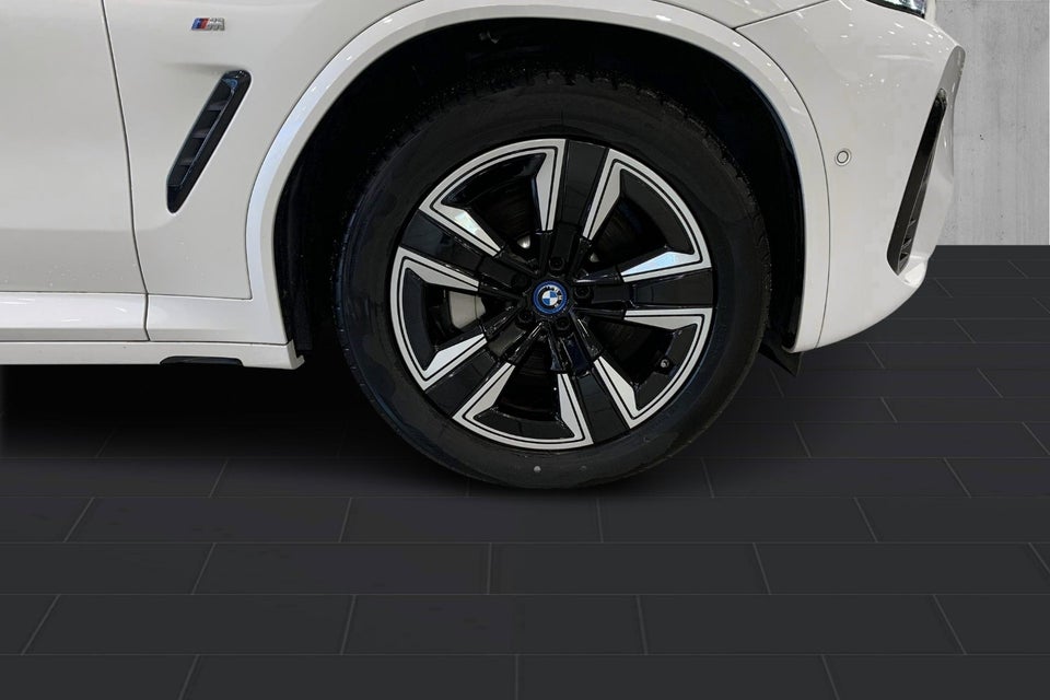 BMW iX3 Charged M-Sport 5d