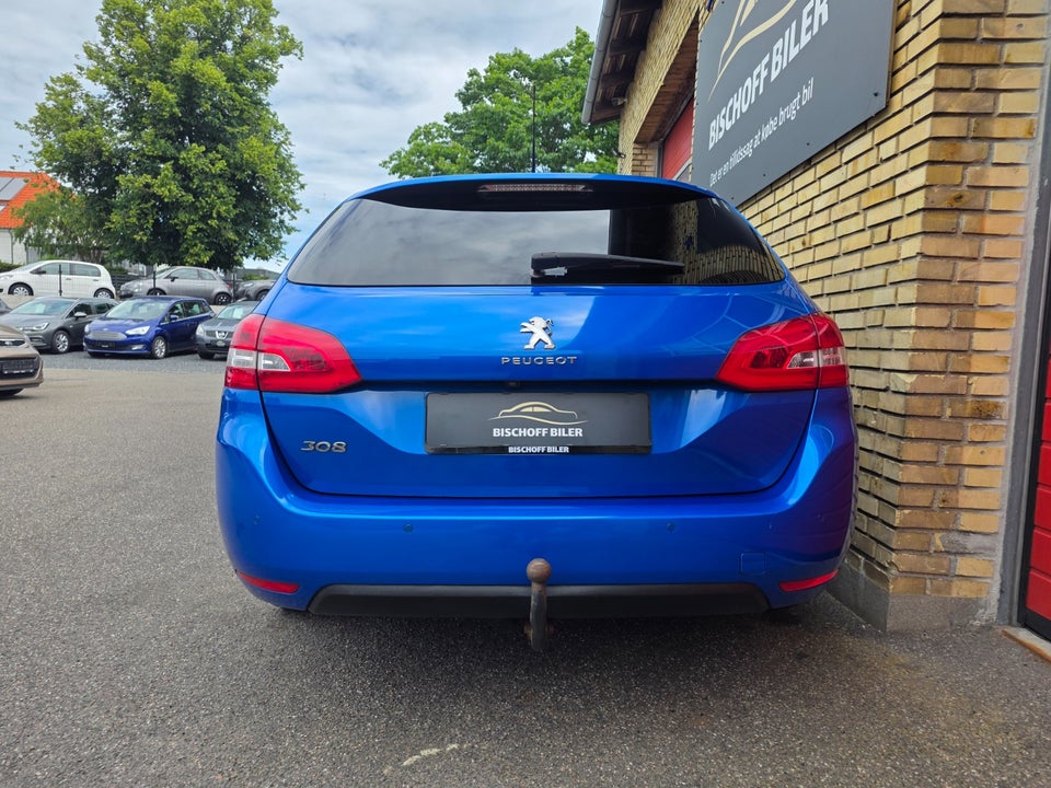 Peugeot 308 1,5 BlueHDi 130 Allure Pack SW EAT8 5d
