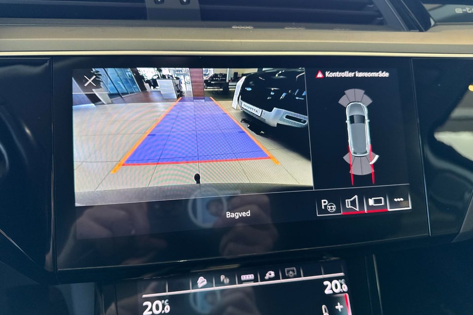 Audi e-tron 55 quattro 5d