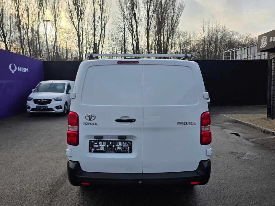 Toyota ProAce 2,0 D 120 Long Comfort 5d
