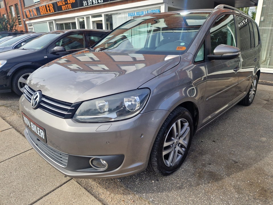 VW Touran 1,6 TDi 105 Trendline DSG 7prs 5d