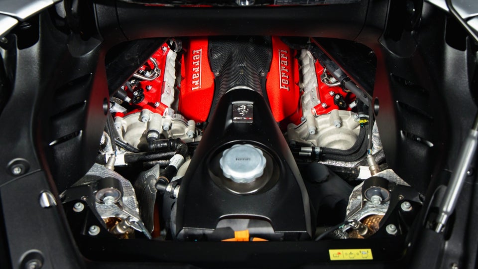 Ferrari SF90 Spider 4,0 DCT 2d
