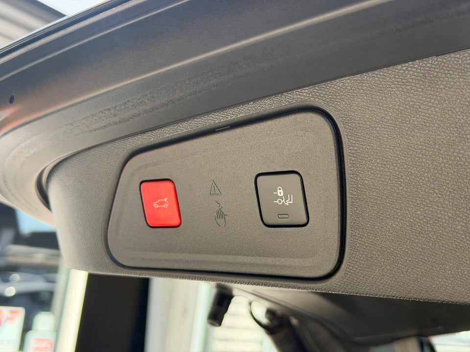Peugeot 3008 1,6 Hybrid Allure EAT8 5d