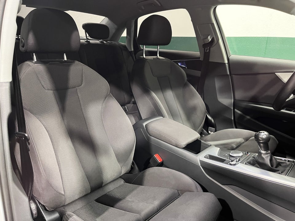 Audi A4 2,0 TFSi 190 Sport 4d