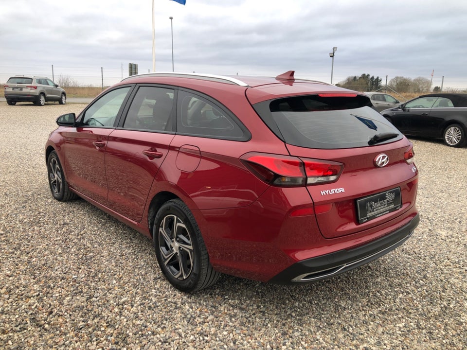 Hyundai i30 1,0 T-GDi Essential stc. DCT 5d