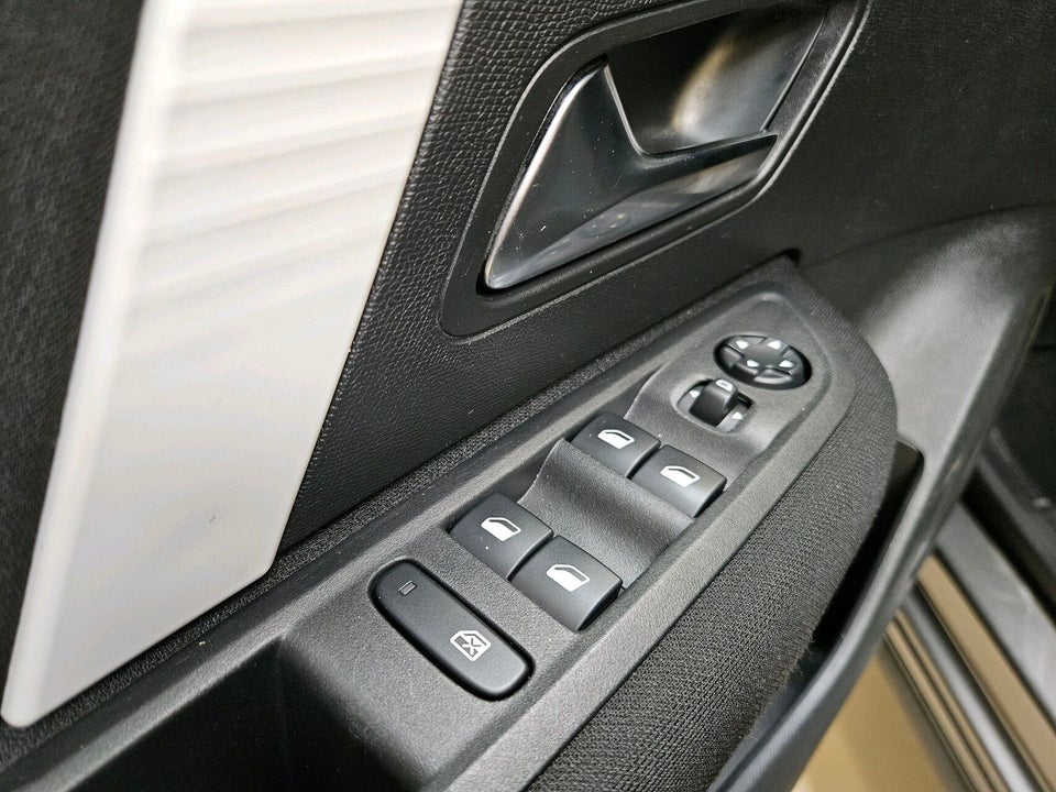 Citroën C4 1,2 PureTech 100 Carré 5d
