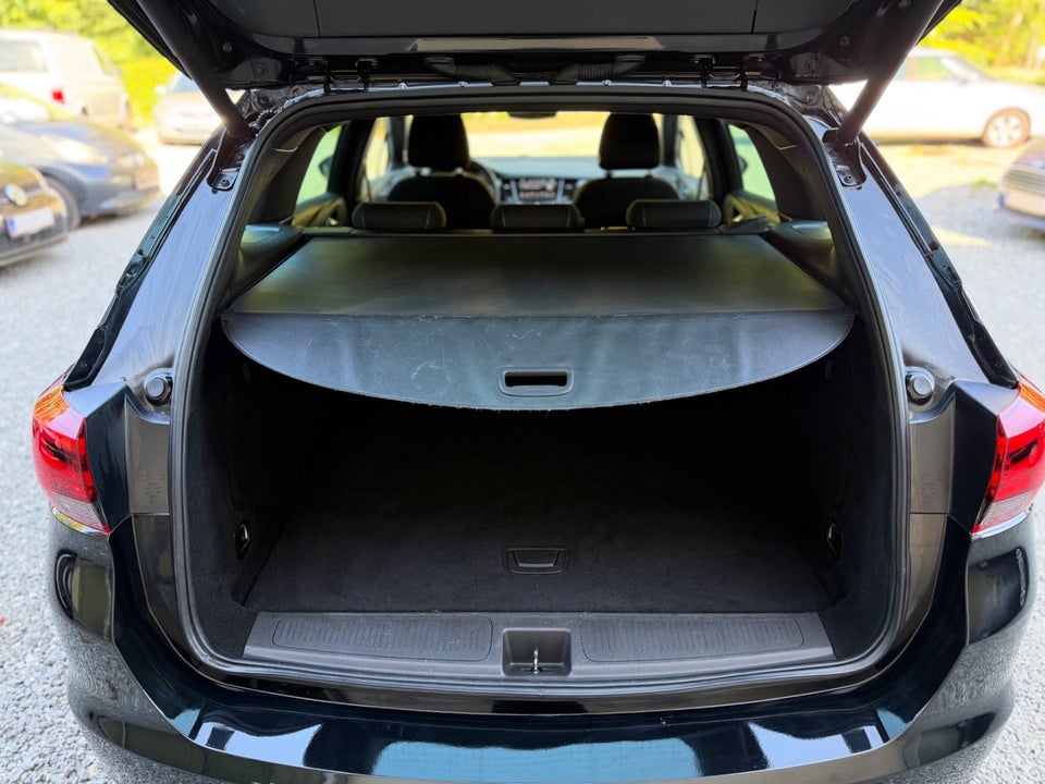 Opel Astra 1,4 T 150 Exclusive Sports Tourer 5d