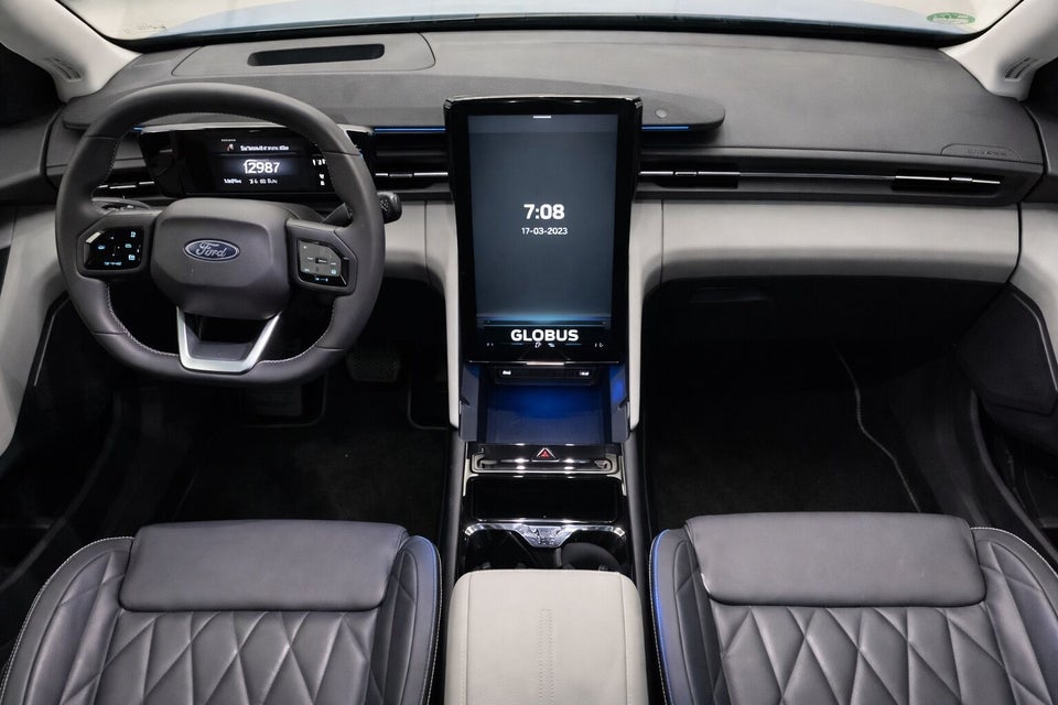 Ford Explorer 77 Premium Extended Range 5d