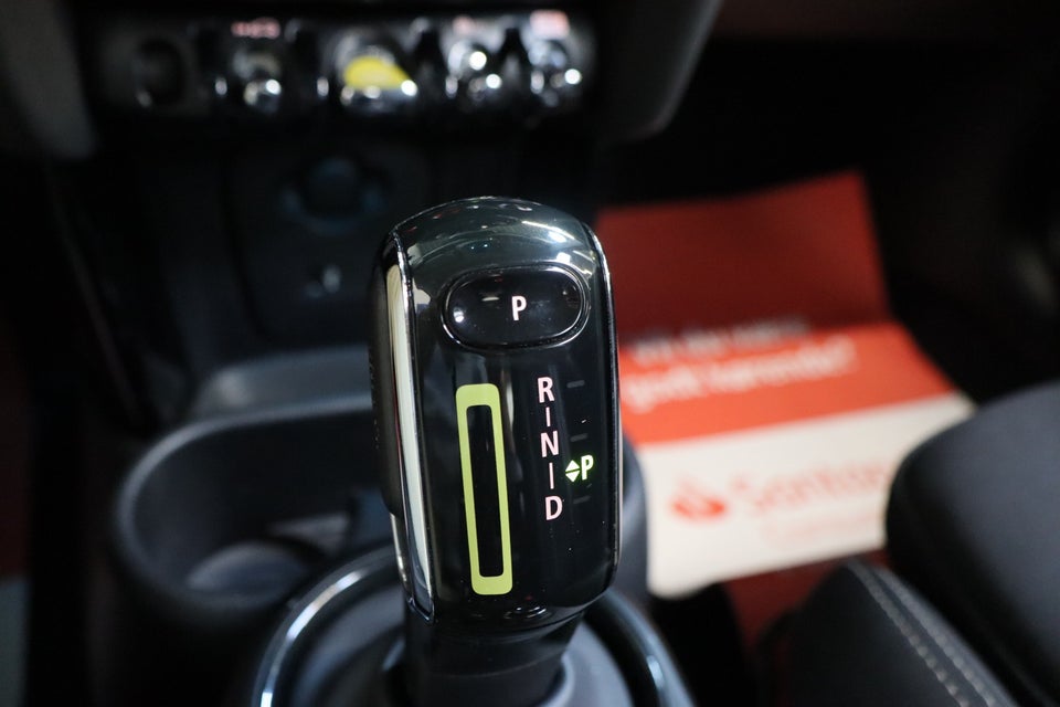 MINI Cooper SE Classic Trim 3d