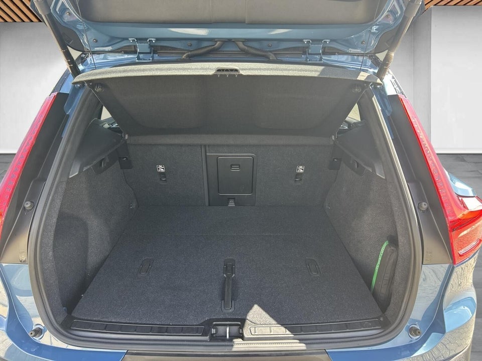 Volvo XC40 ReCharge Twin Plus 5d