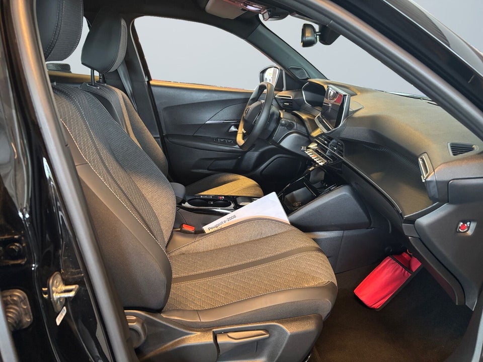 Peugeot e-2008 50 Allure 5d