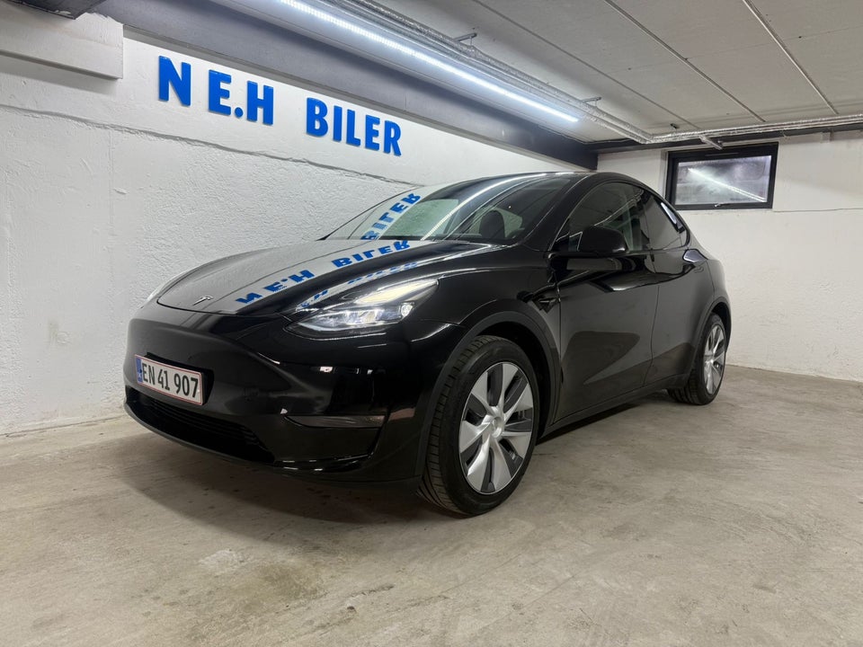 Tesla Model Y Long Range AWD 5d