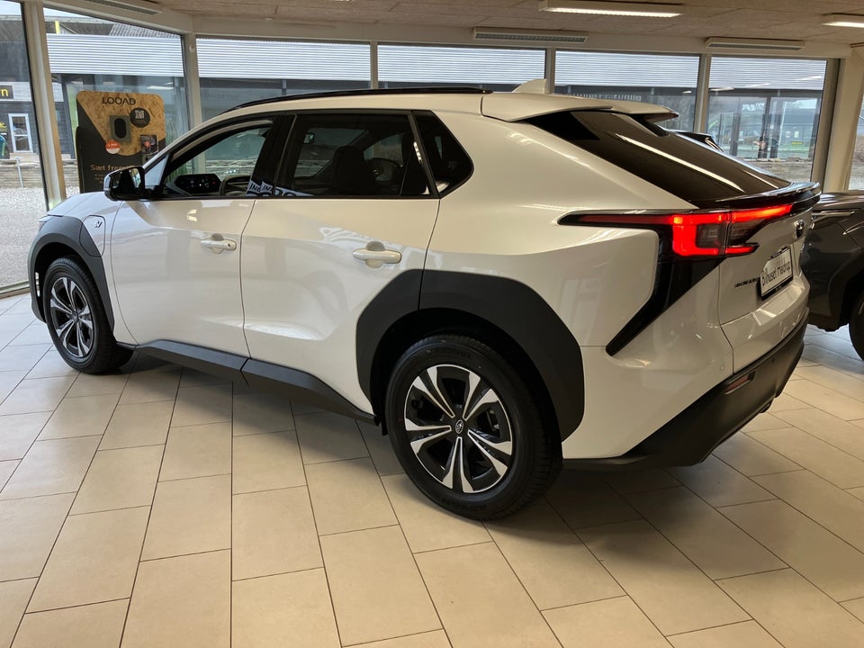 Subaru Solterra 71 Limited 5d