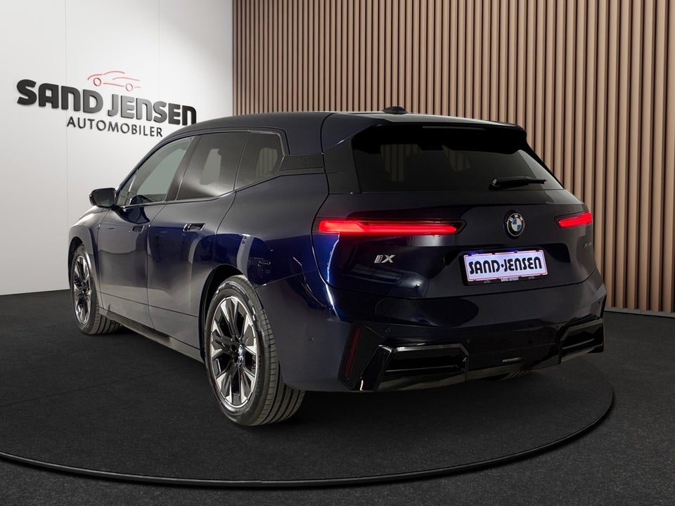 BMW iX xDrive45 M-Sport 5d