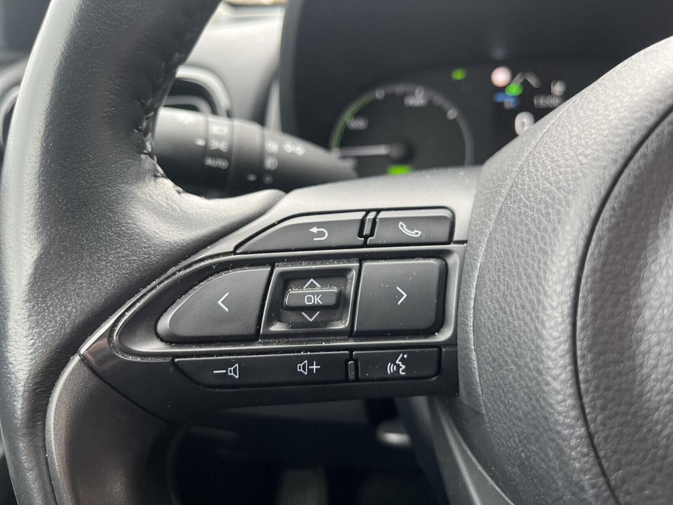 Toyota Yaris 1,5 Hybrid Active Tech+ e-CVT 5d